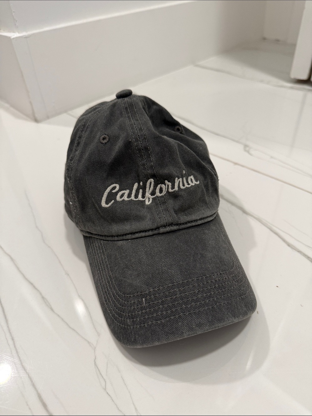 Brandy Melville California Baseball Cap - Charcoal vintage